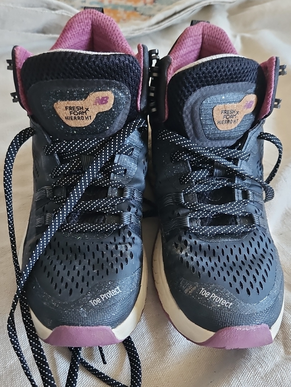 New Balance Women's Hierro HT Mid trail running shoes